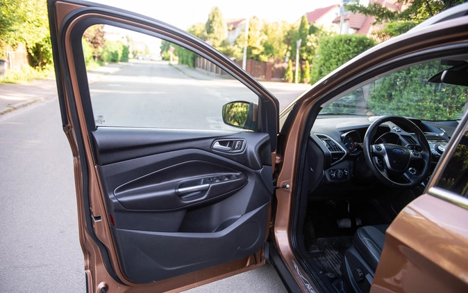 Ford Kuga cena 45900 przebieg: 159000, rok produkcji 2014 z Szczecin małe 781